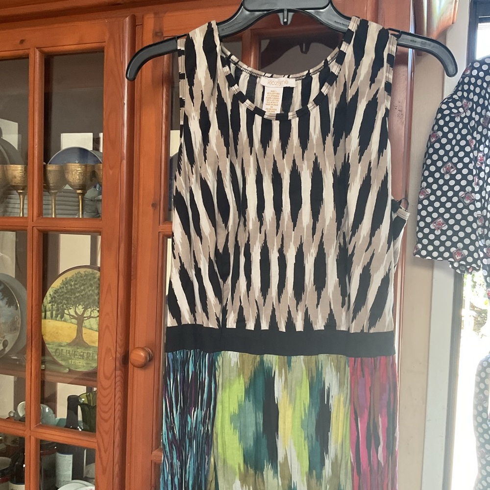 Elegant Black and Multicolor Maxi Dress